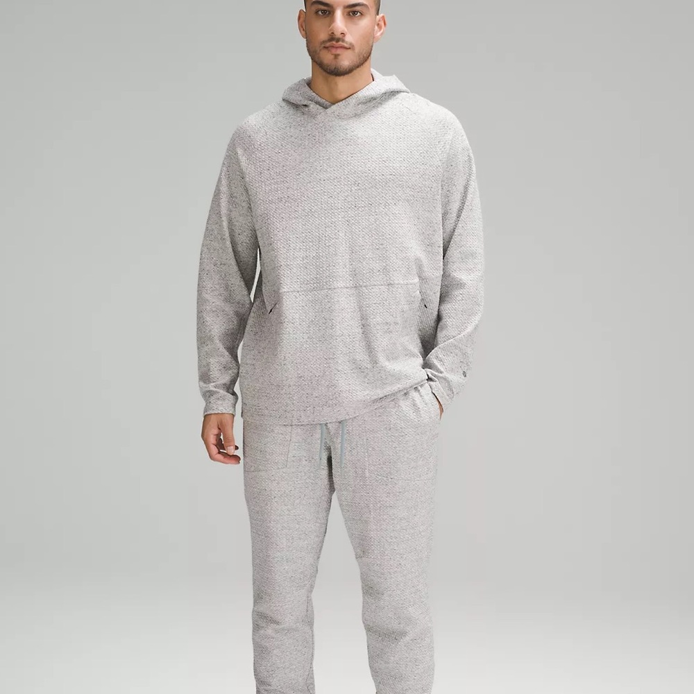 Like NEW Lululemon Men’s At Ease Hoodie